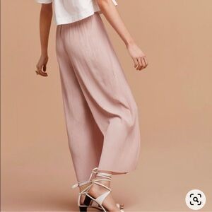 ARITZIA WILFRED Pleated Wide-Leg Crop Pants - Blush Pink